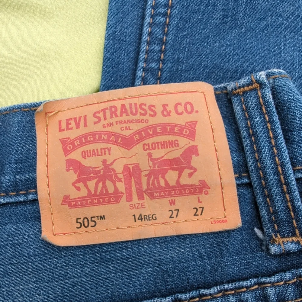 Levis levis 505